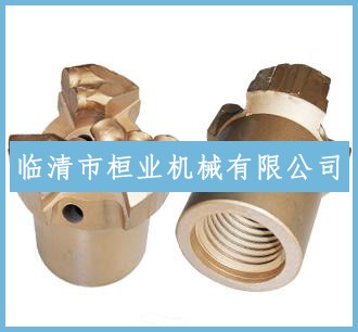 三翼金刚石无芯钻头