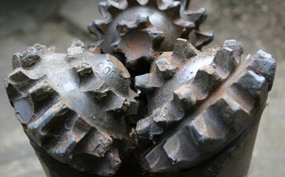 金刚石钻头是如何工作的?| 桓业机械(图1) 金刚石钻头是如何工作的?| 桓业机械(图1)